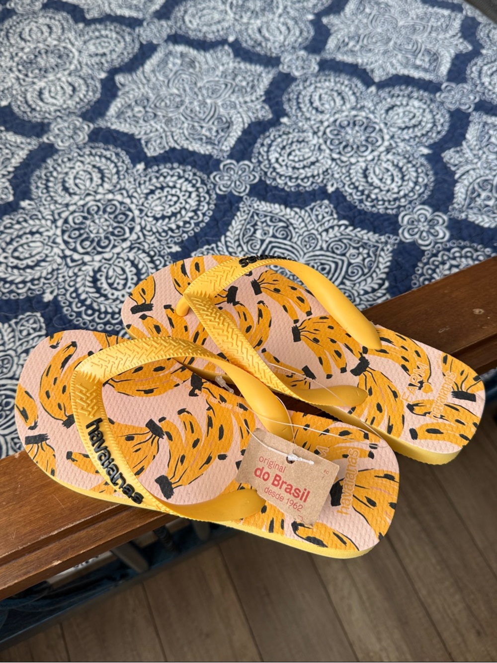 Havaianas Kids Yellow Banana-Print Flip Flops